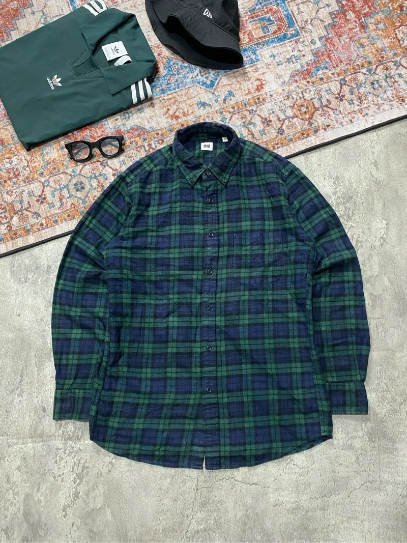 FLANEL SHIRT UNIQLO GREEN FAVORIT photo 1
