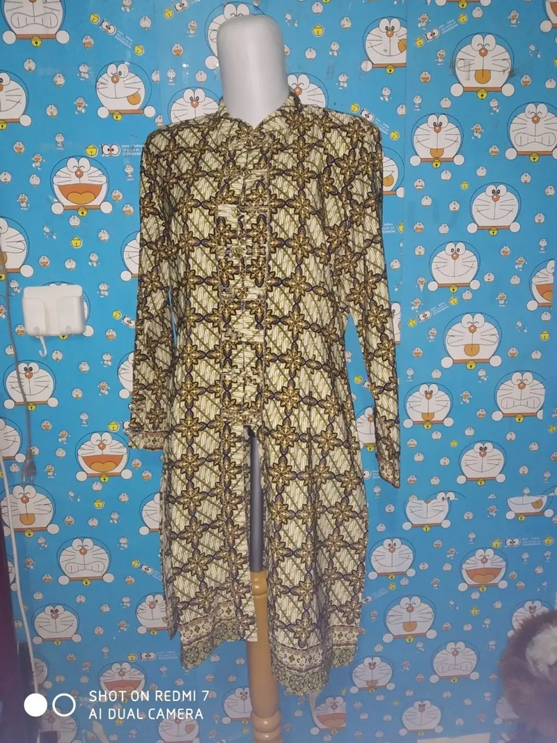 Vintage Blouse Wanita tan brown yellow photo 1