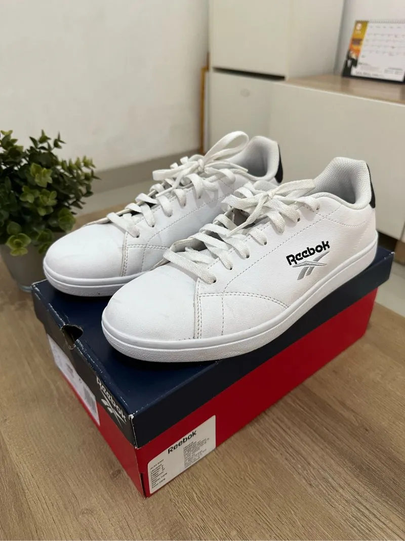 Sepatu Pria Sneakers REEBOK Royal Complete Sport White (Puti