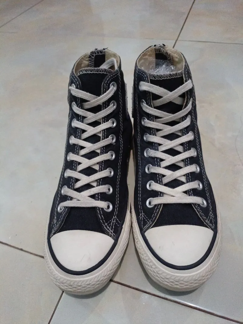Converse Chuck Taylor back Zipper Preloved