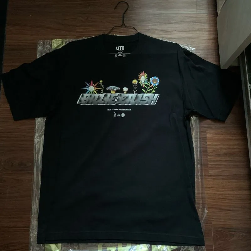Kaos Uniqlo x Billie Eilish x Takashi Murakami Size L | Orig photo 1