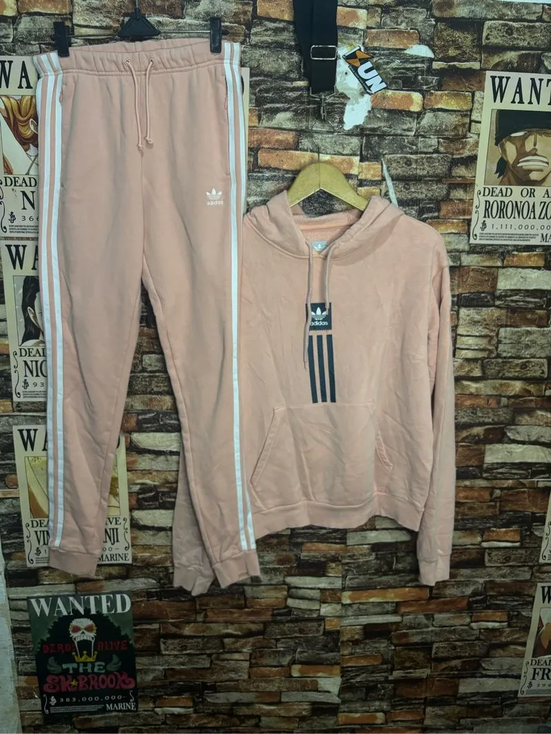 Setelan hoodie adidas photo 1