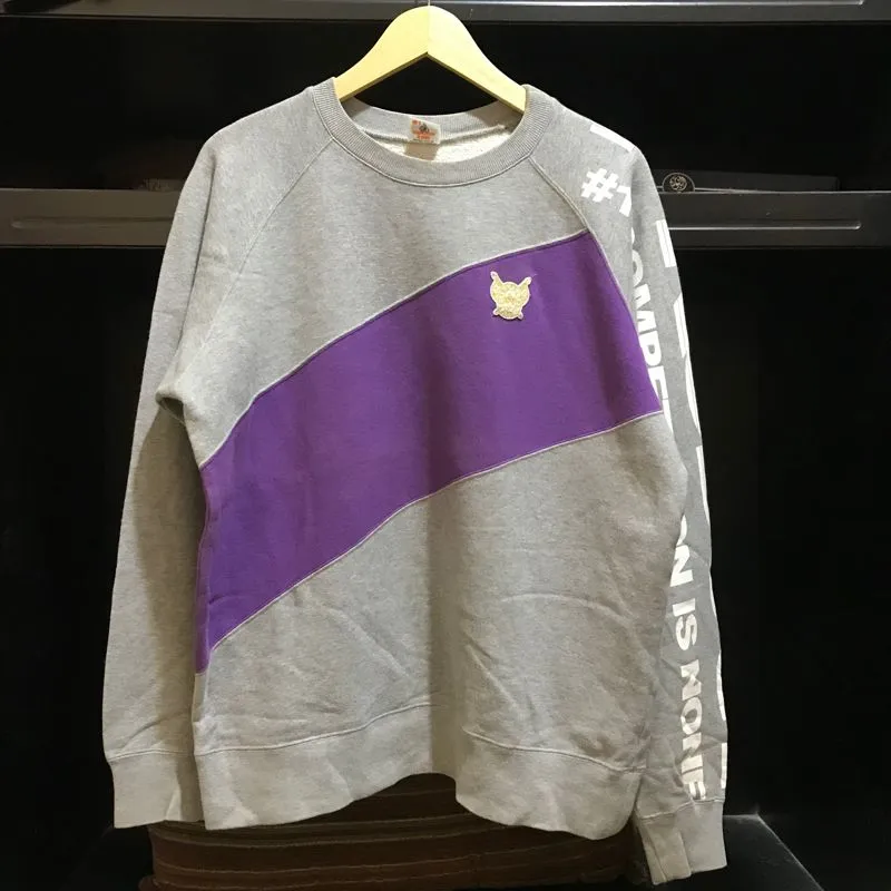 Sweatshirt Crewneck Undisputed Champ 2tone Spellout photo 1