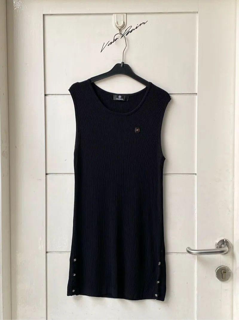 CHANEL Sleeveless Knit T-shirt photo 1
