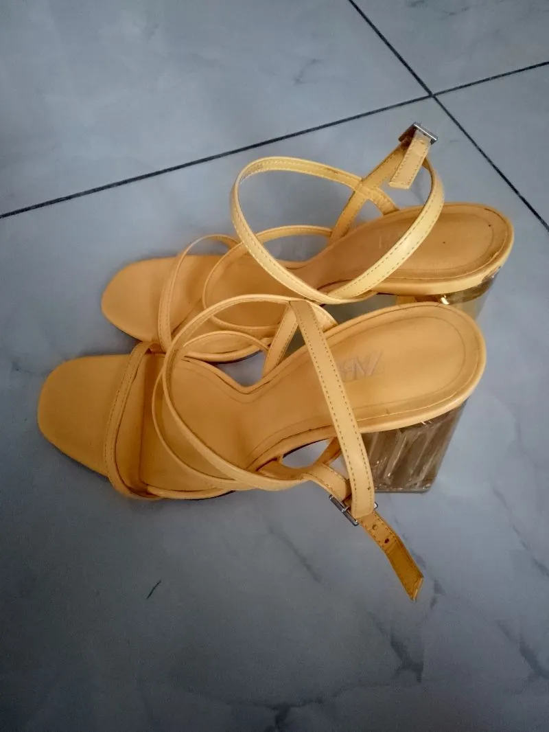 High heels zara photo 1