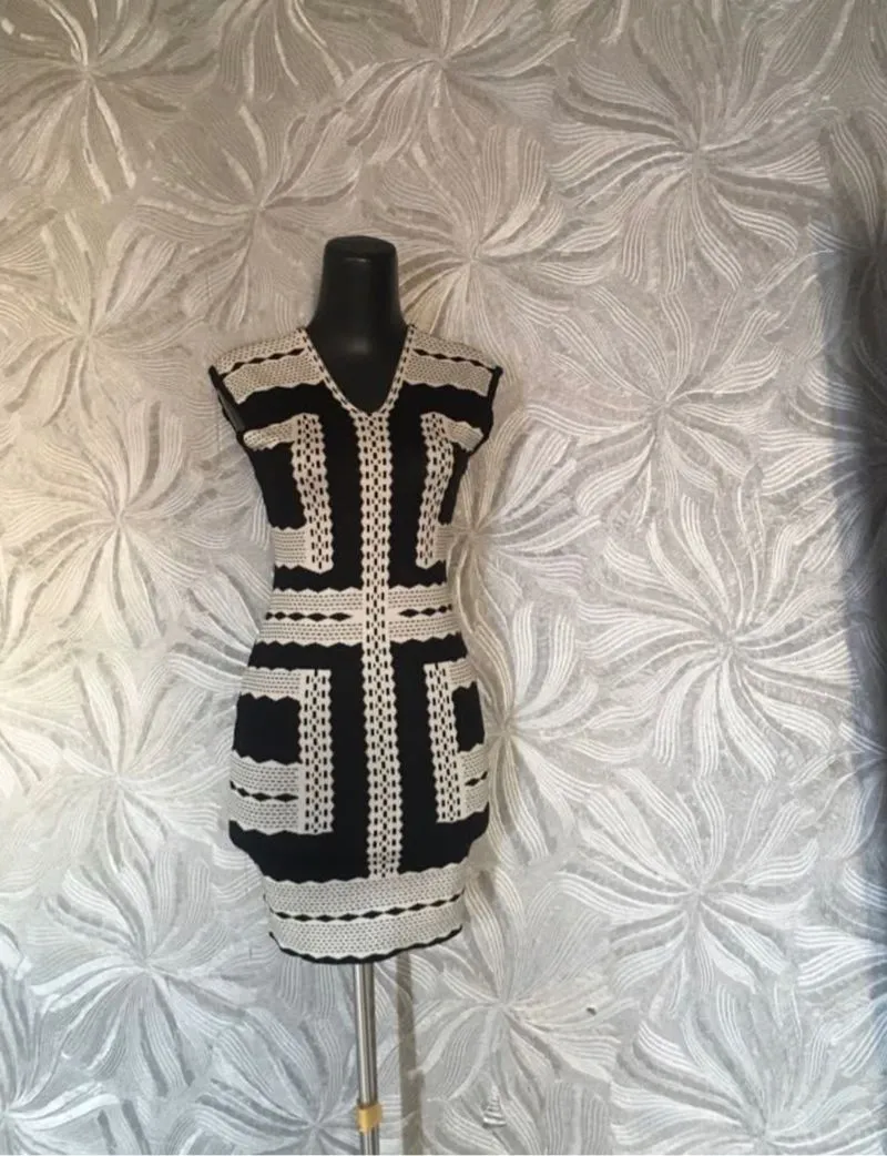 dress photo 1
