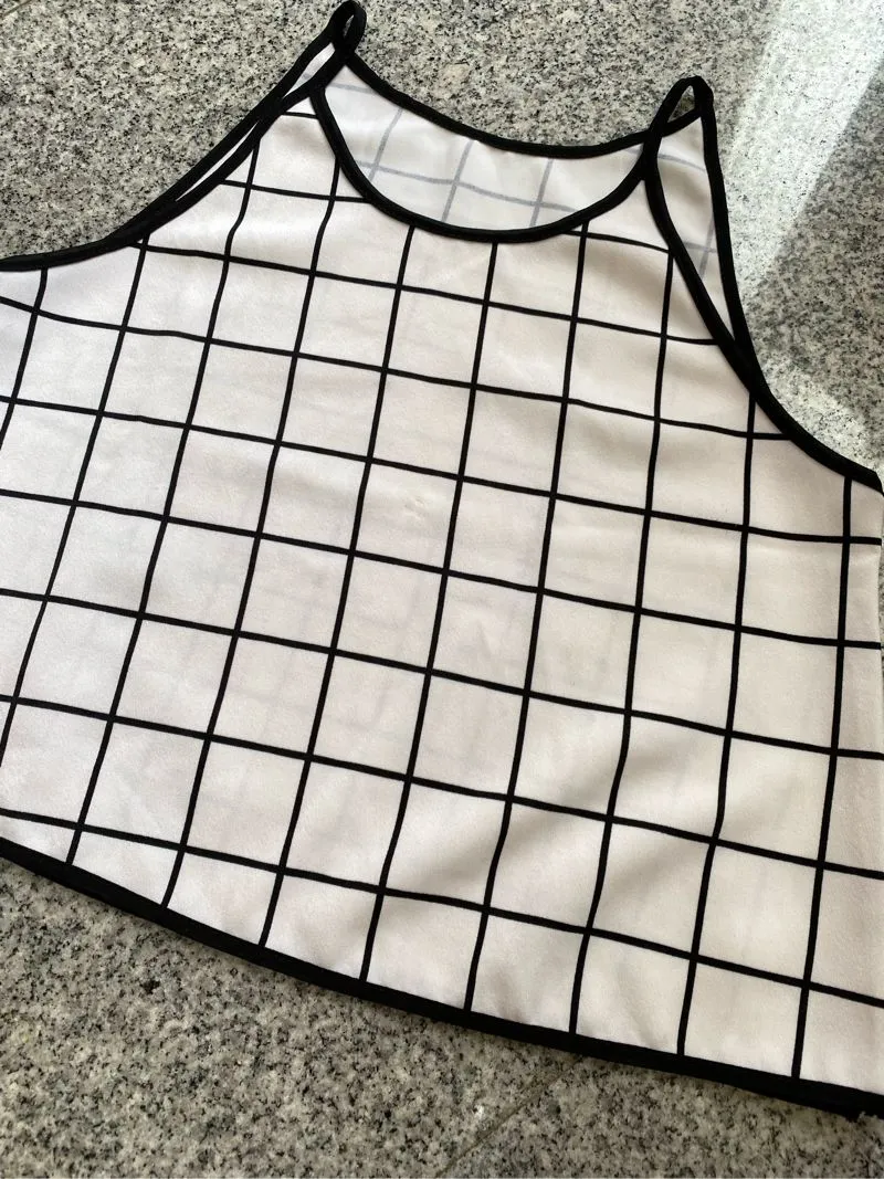 Crop top  photo 1