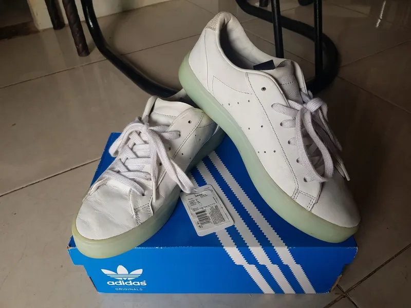 Adidas Sleek Woman photo 1