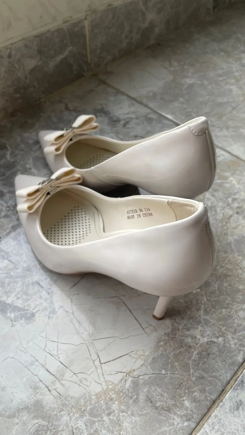 Everbest Vintage Heels Wanita white