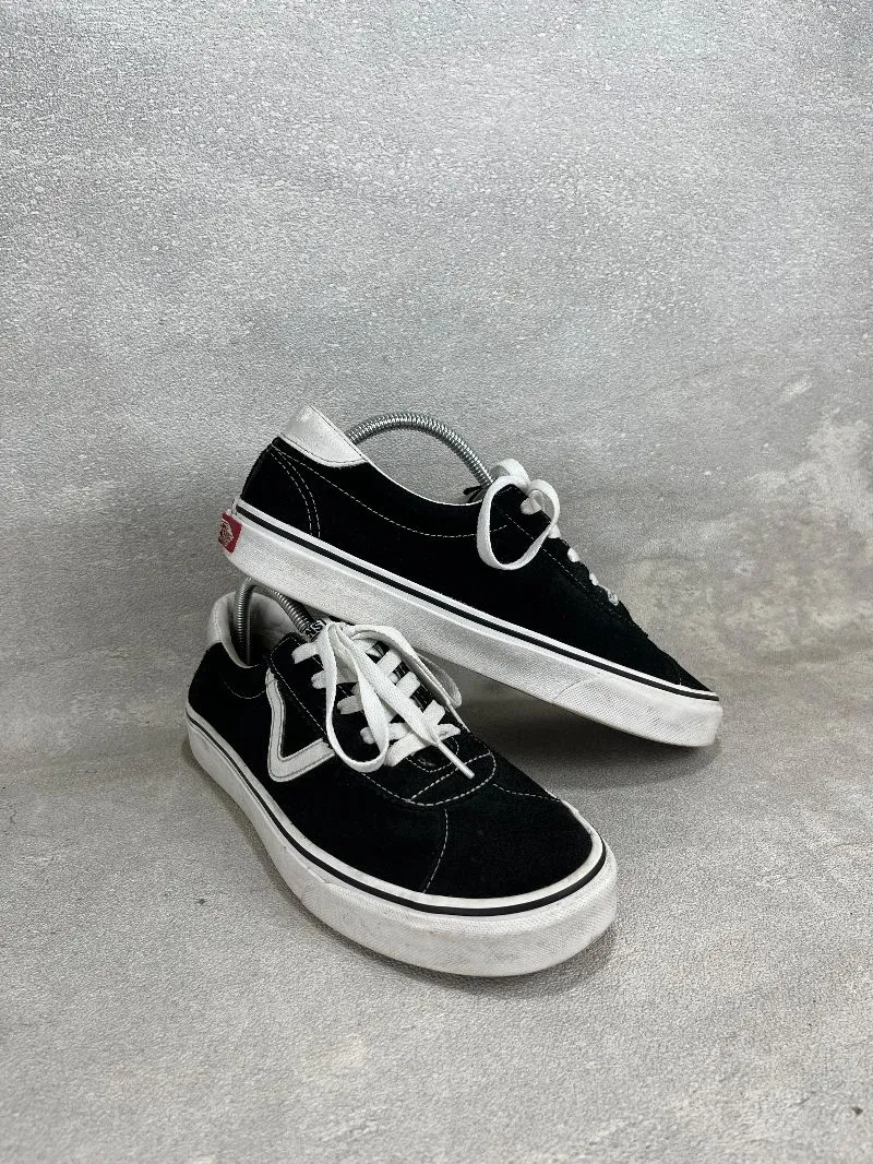 Vans hitam photo 1