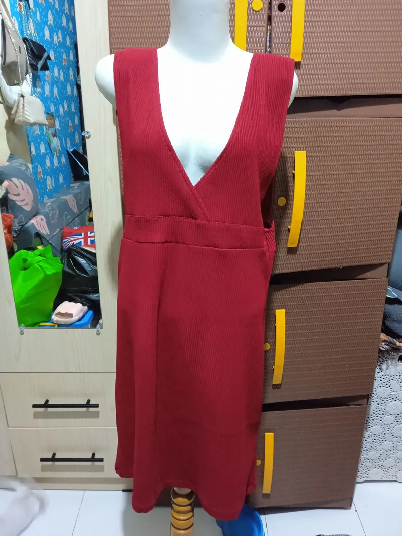Vintage Jumpsuit Wanita burgundy red photo 1