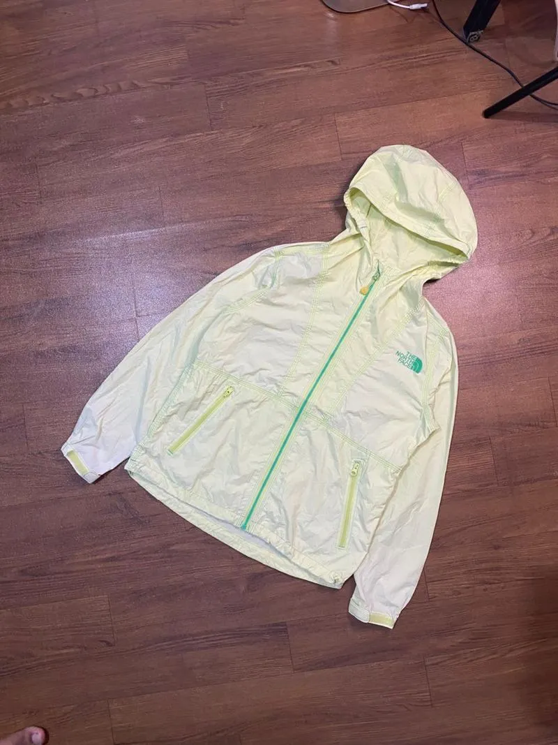 Jaket Running The North Face Parashut mantab photo 1