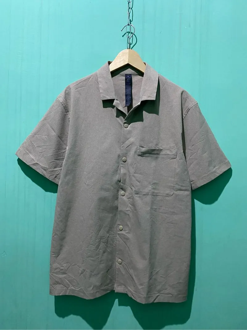 Kemeja lululemon open collar photo 1