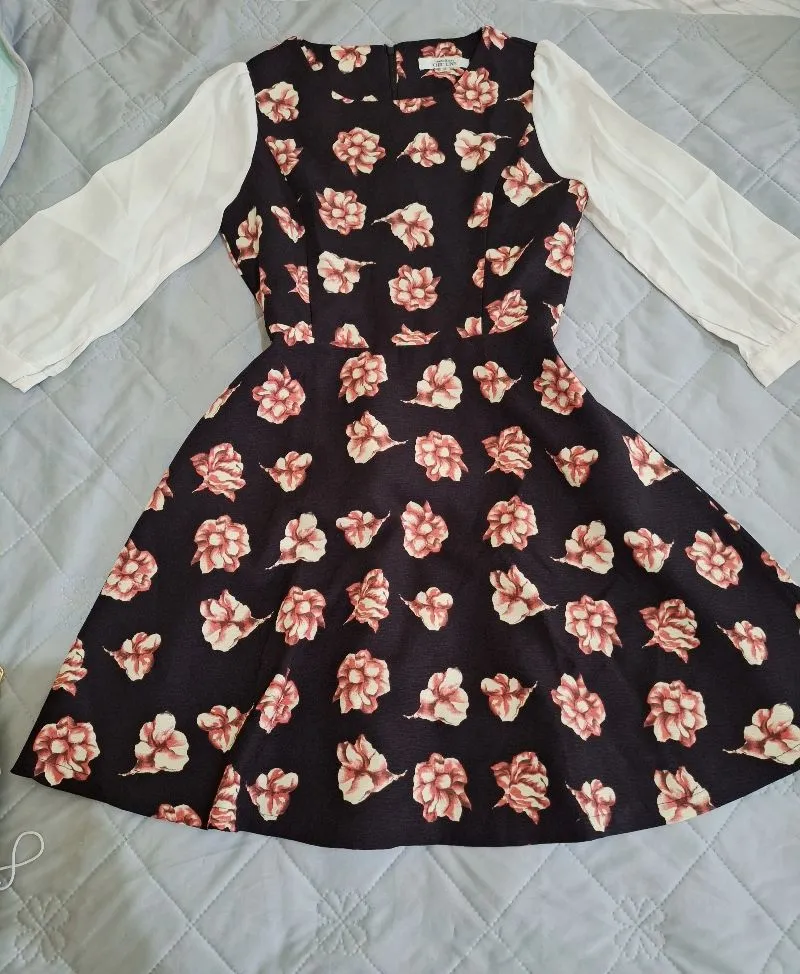 dress photo 1