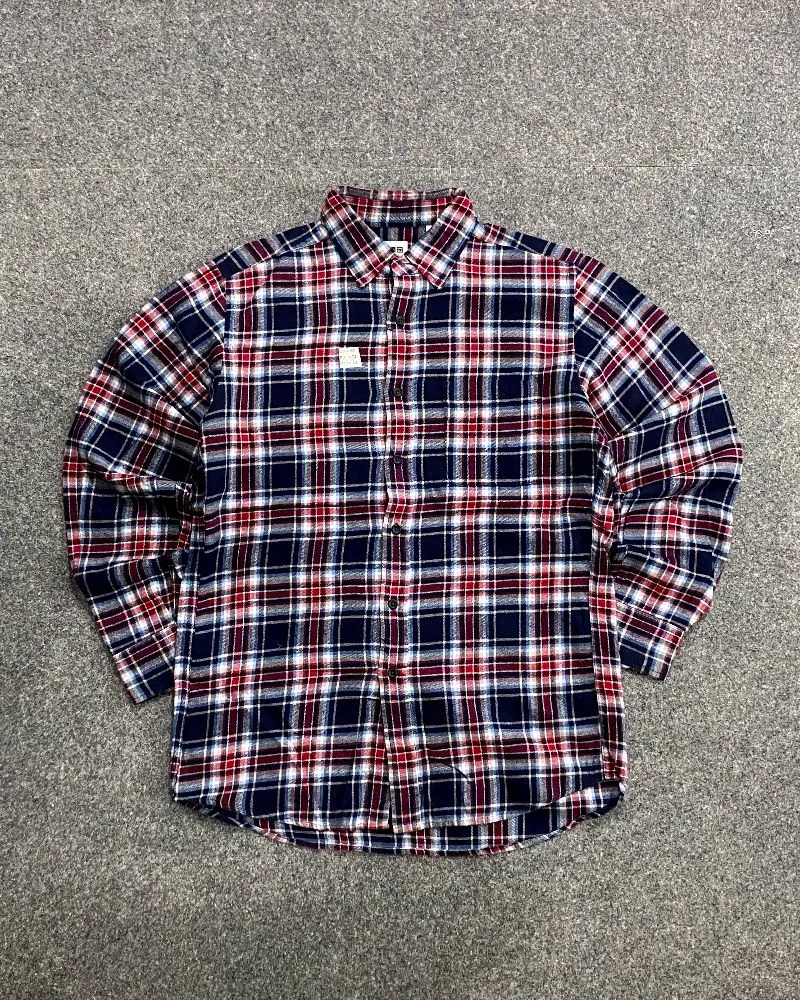 kemeja flannel uniqlo classic photo 1