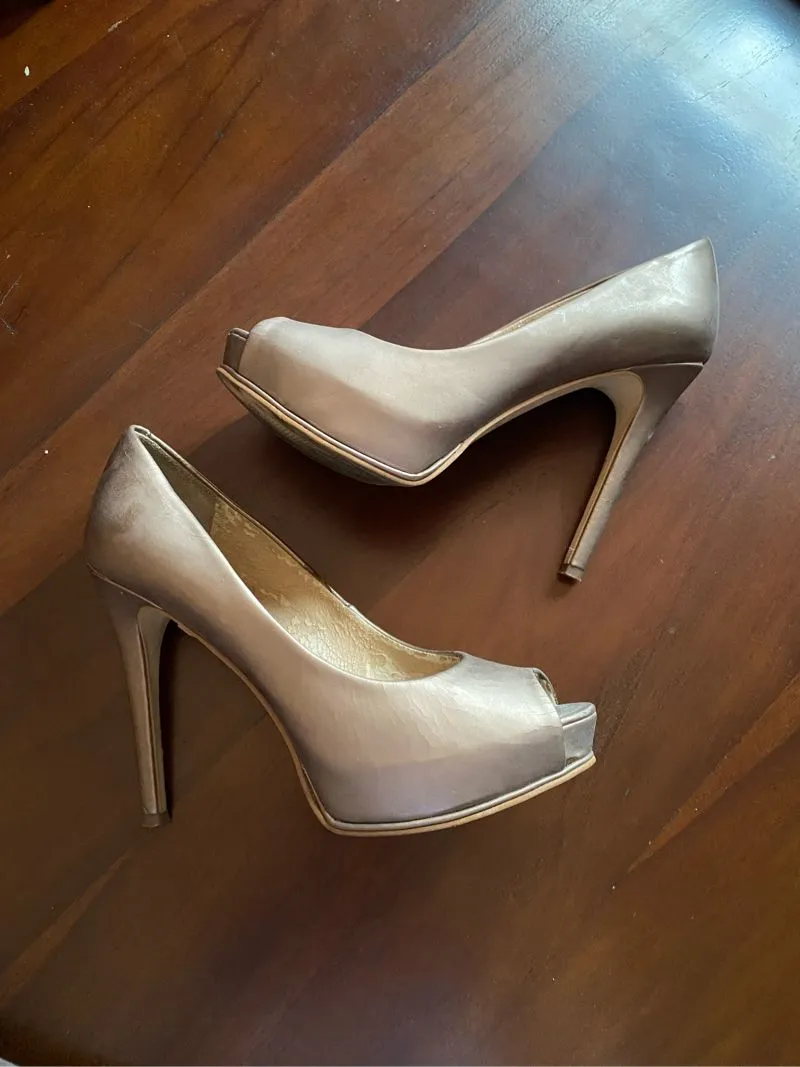 Guess heels / Sepatu heels photo 1