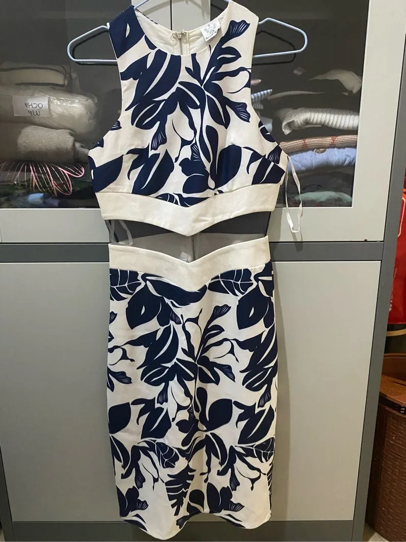 Dress Putih Navy Motif photo 1