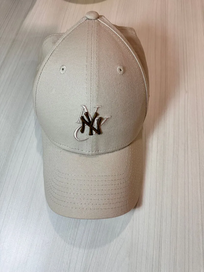 New Era Sportswear Casual Hat Wanita tan photo 1
