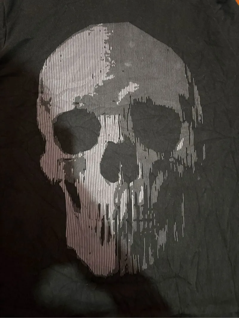KIABI Big Skull Logo Hoodie photo 1