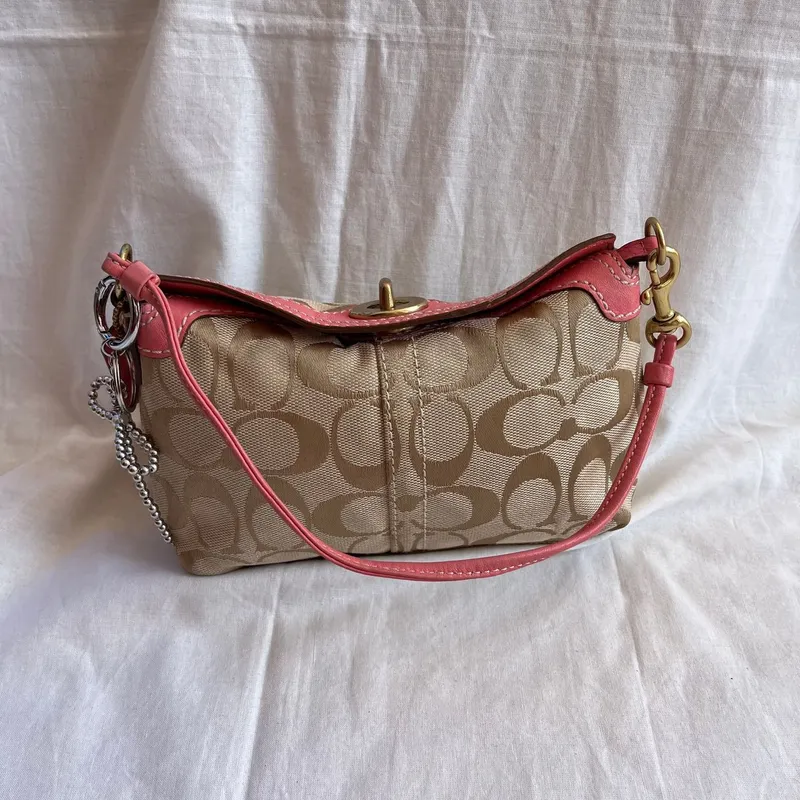 Coach Vintage Y2K Shoulder bag Wanita tan pink Preloved