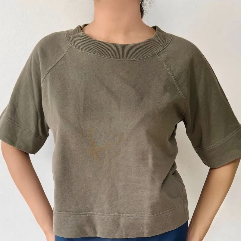 Uniqlo Casual T-shirt Wanita green gray photo 1