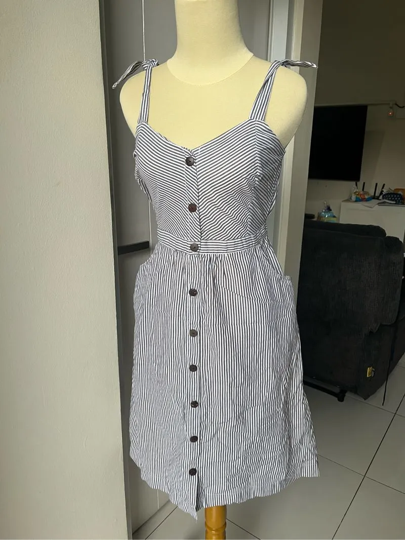 Stripes dress with pockets photo 1