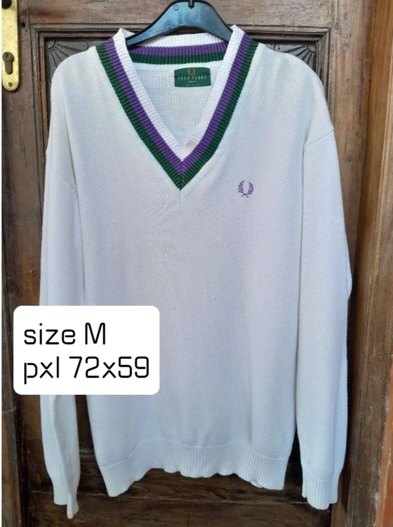Fred Perry V neck sweater photo 1