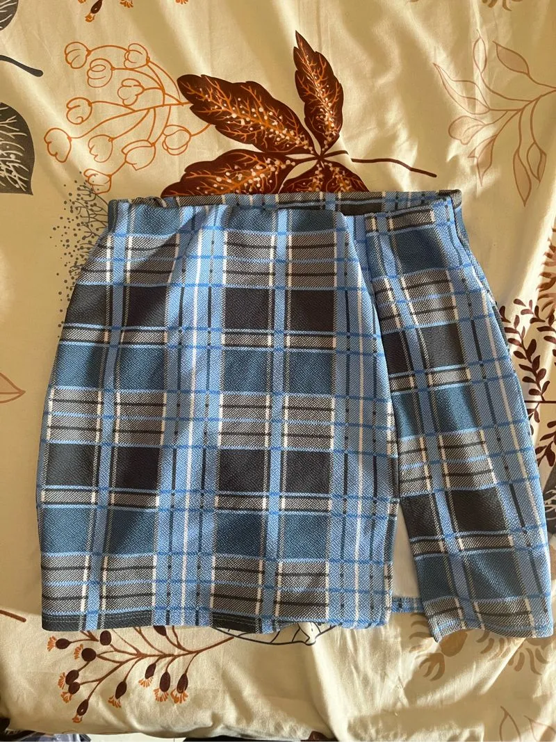 Fashion Nova mini skirt  photo 1