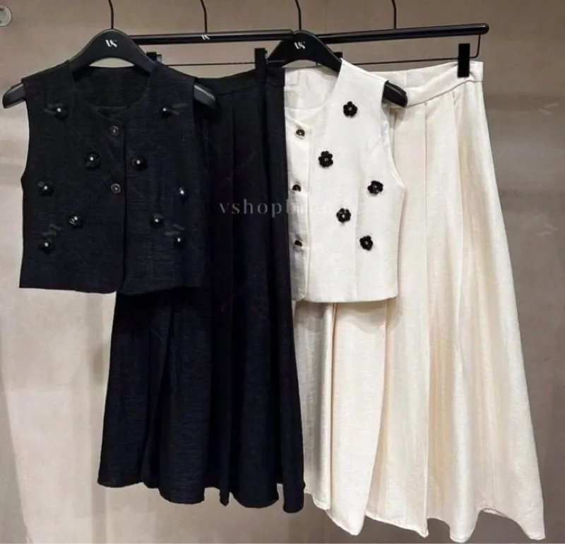 Set Top & Skirt White sz S photo 1