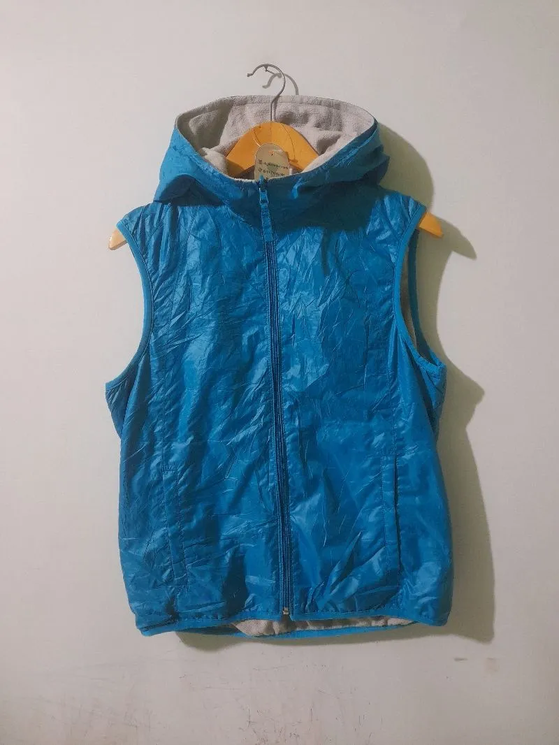 Uniqlo vest revisible photo 1