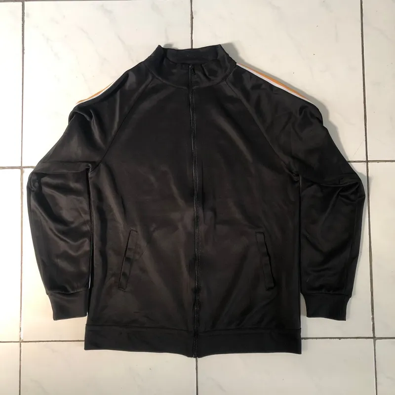 Bershka Streetwear Sportswear Track jacket Pria black yellow photo 1