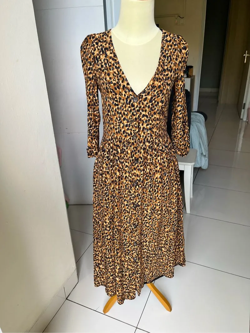 Leopard prints midi dress photo 1