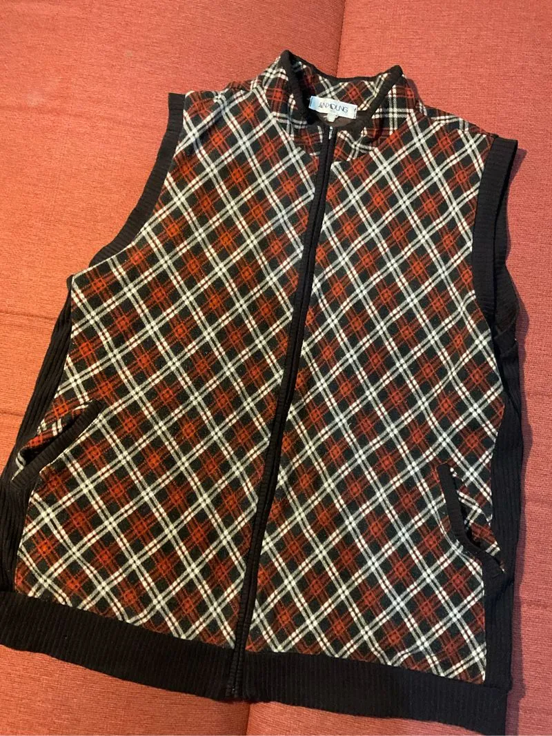 Vest Pattern photo 1
