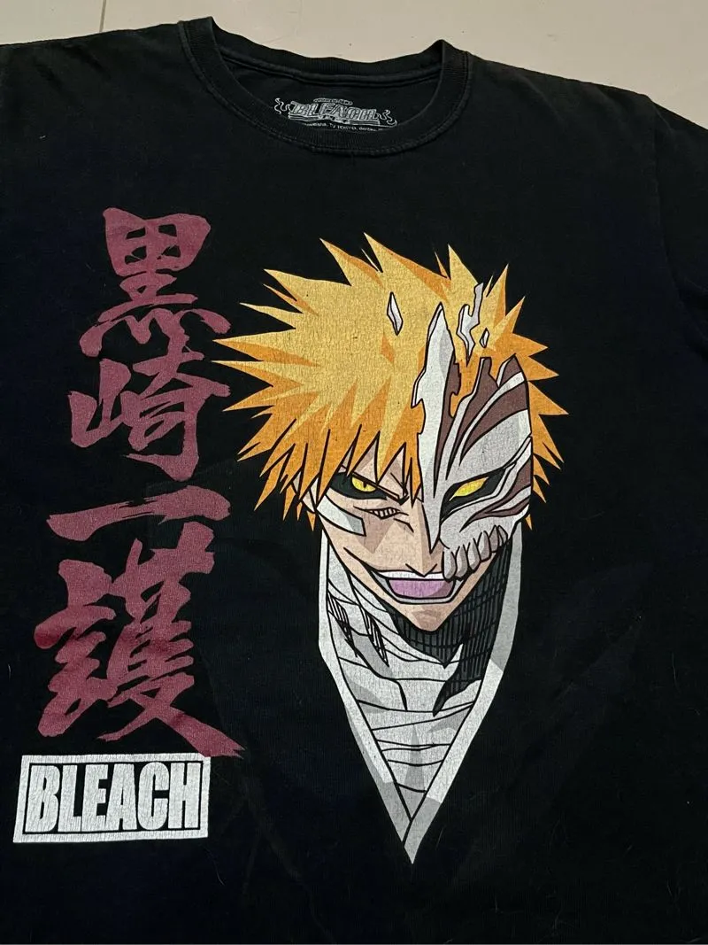 Kaos Anime Vintage Bleach Ichigo Official Merch photo 1