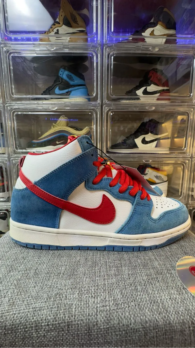 NIKE SB DUNK HIGH DORAEMON