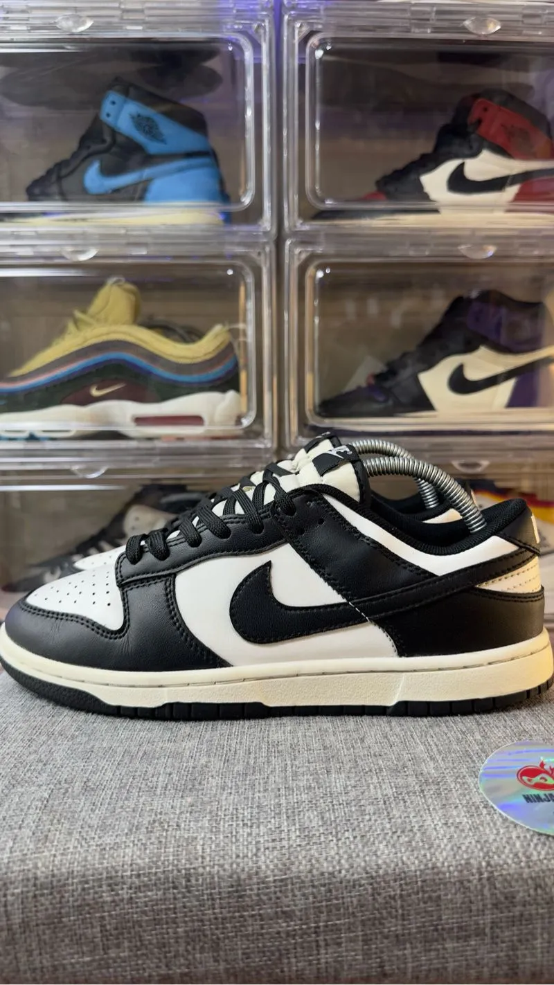 Nike DUNK LOW PANDA photo 1