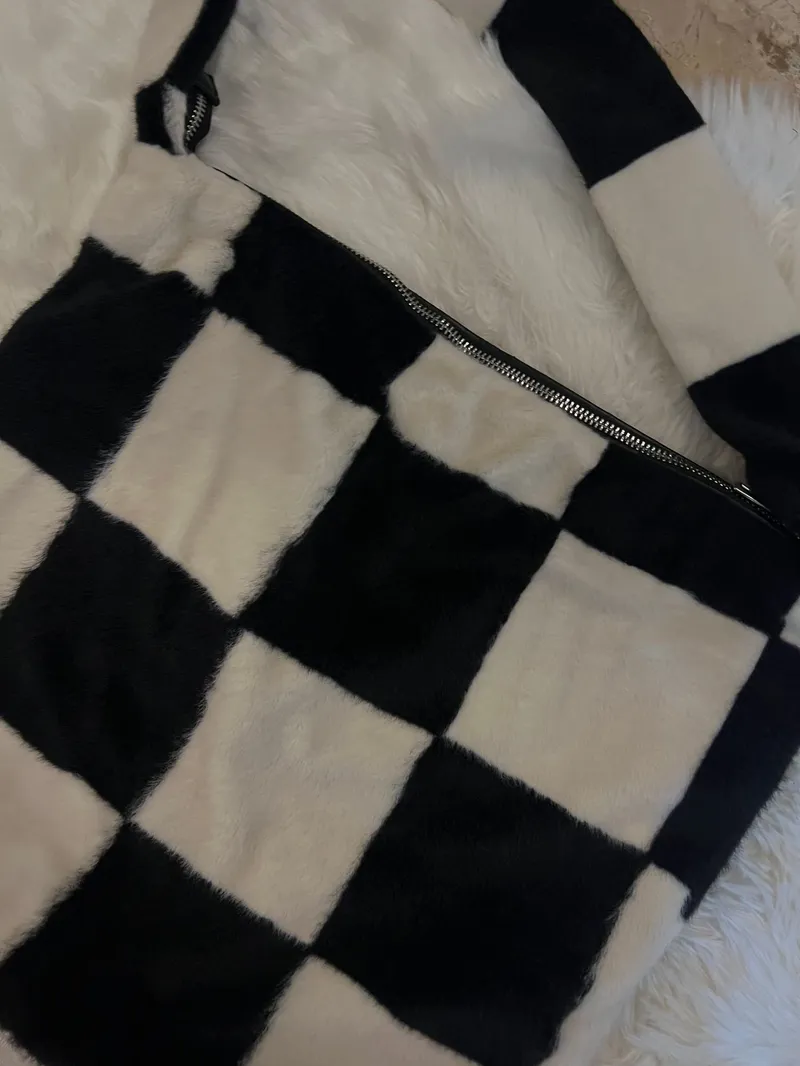 Bershka Y2K Tote bag Wanita white black photo 1