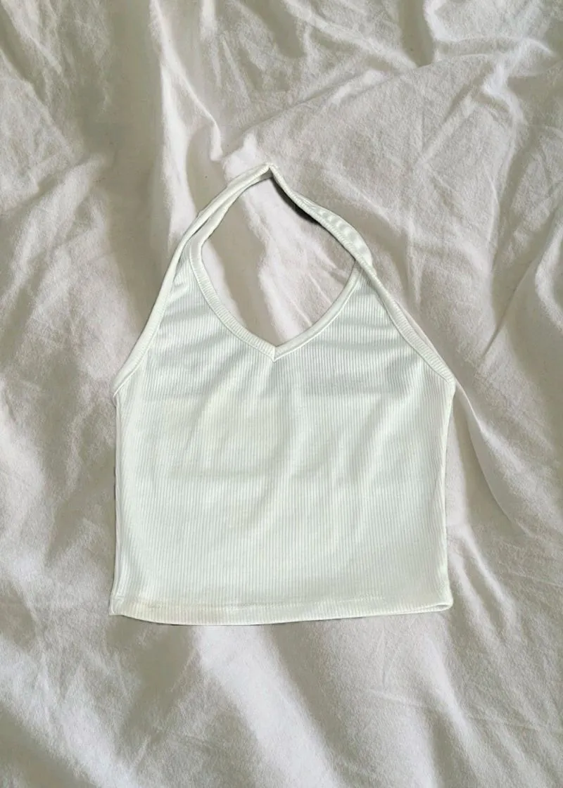 knit halter top photo 1
