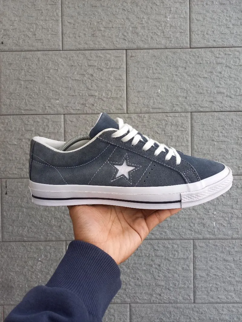 Converse one star navy photo 1