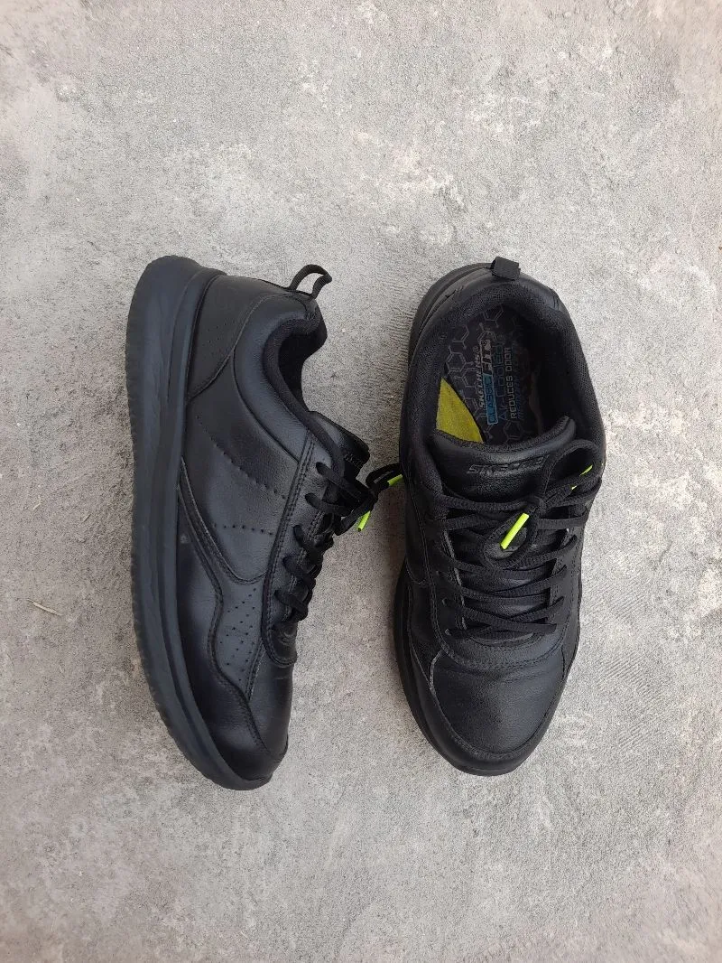 Skechers fullblack 2nd original photo 1