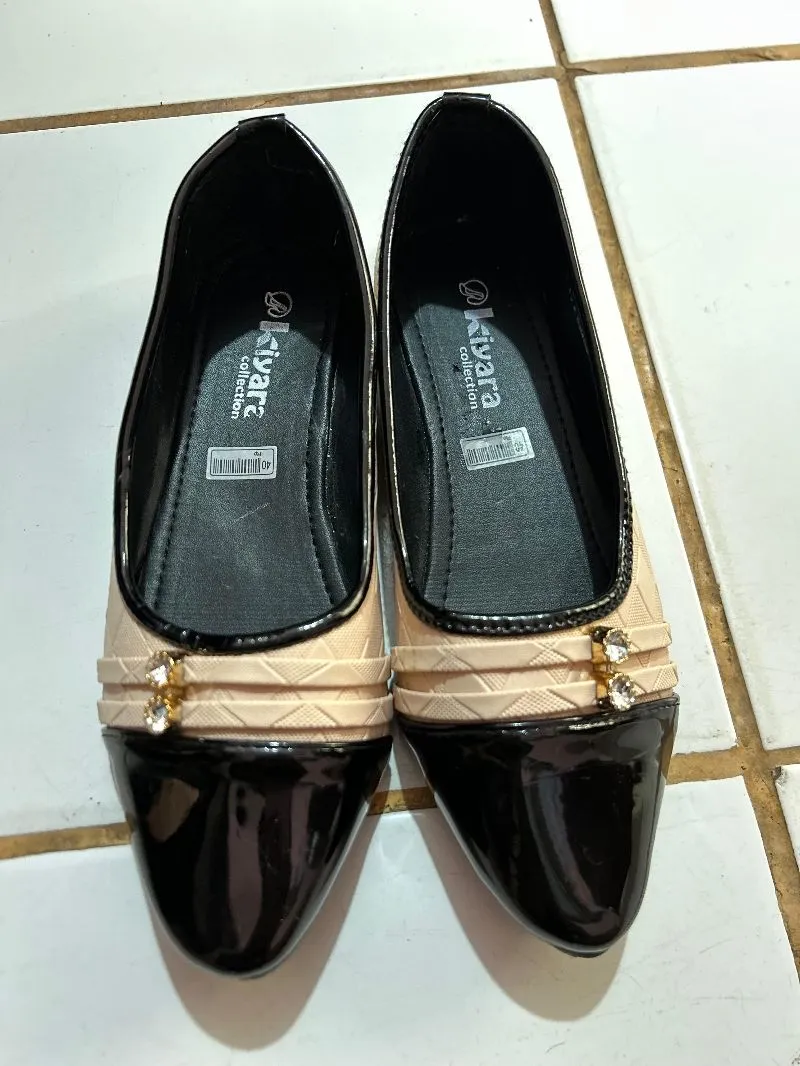 Flatshoes wanita photo 1