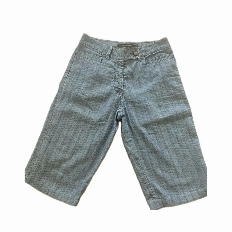 Celana Jeans Pendek Wanita photo 1