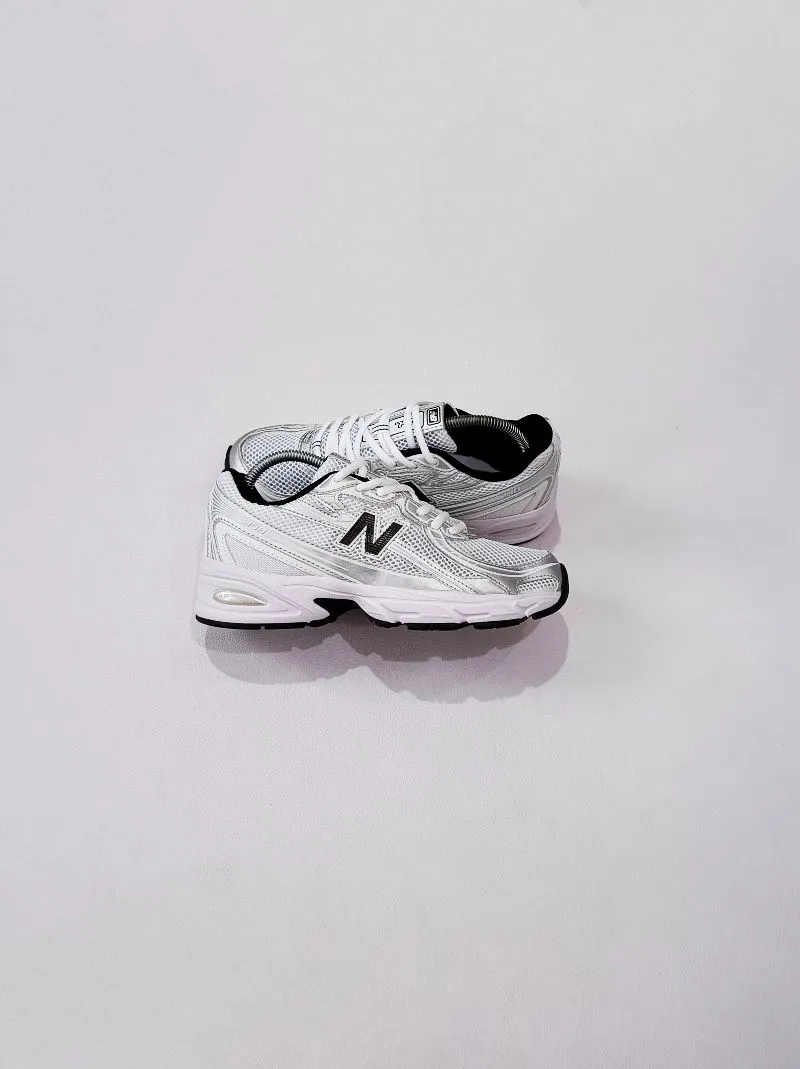 New Balance 740 White Black photo 1