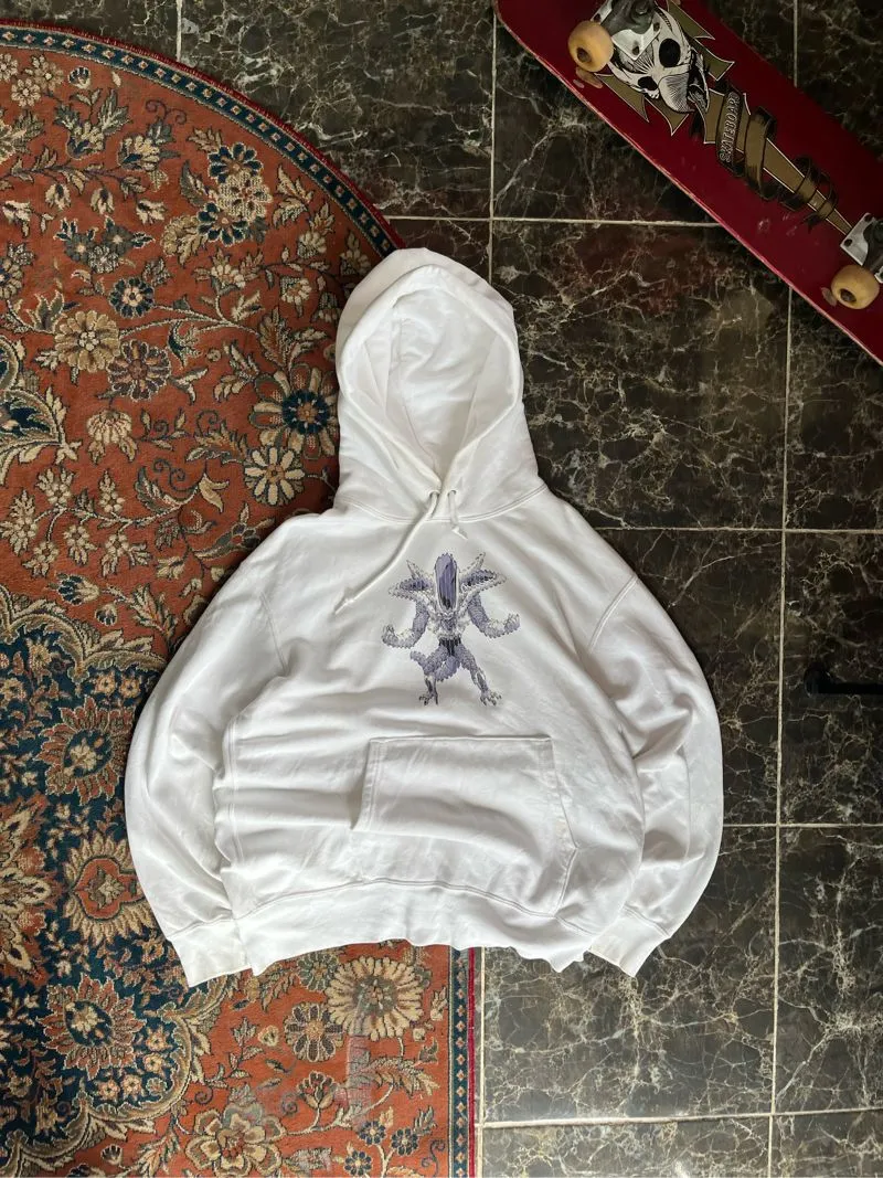 FORE SALE HOODIE UNIQLO UT photo 1