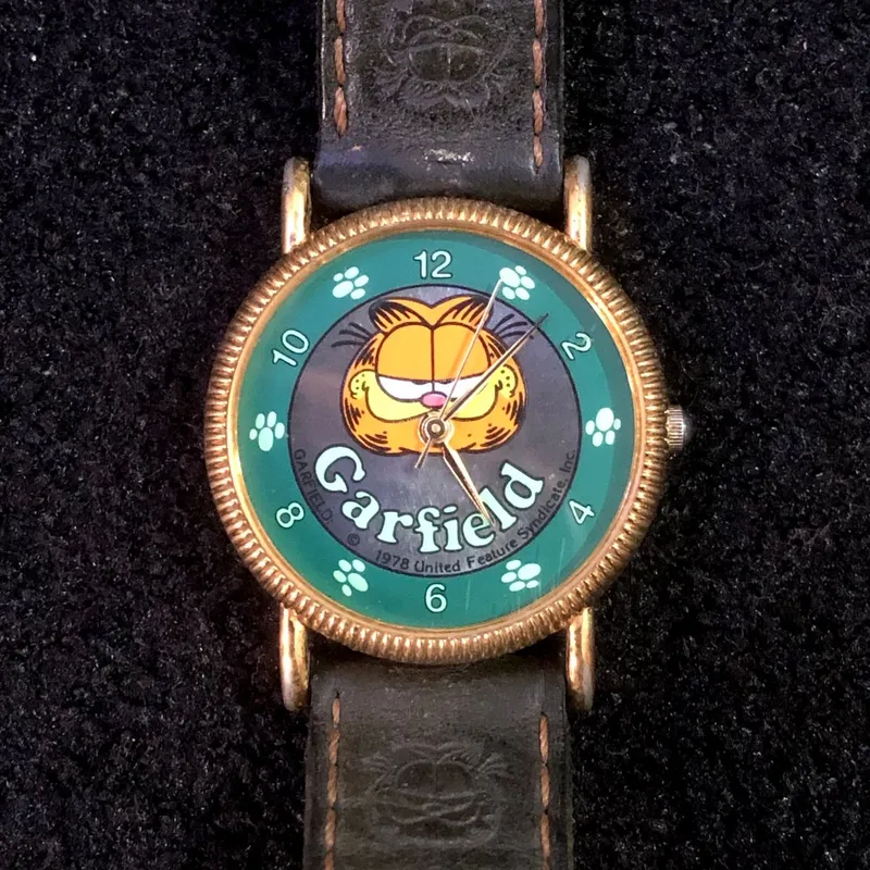 Vintage Casual Pria gold photo 1
