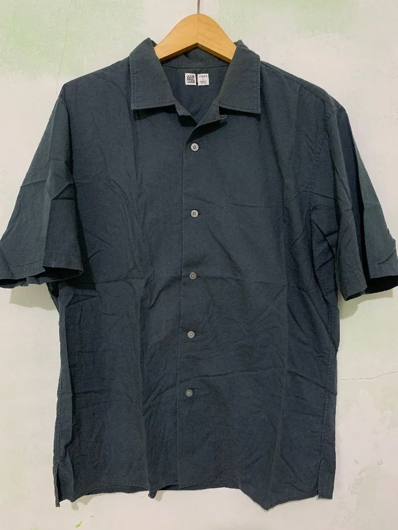Uniqlo U  photo 1