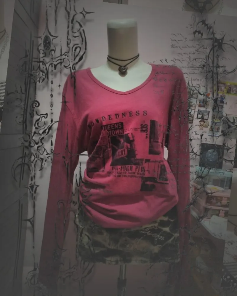 Longsleeve Graphic Tee Y2K photo 1