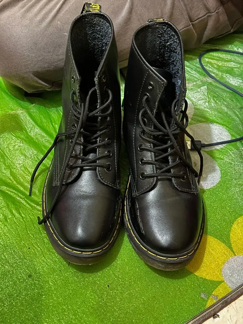 dr. martens 1460 photo 1