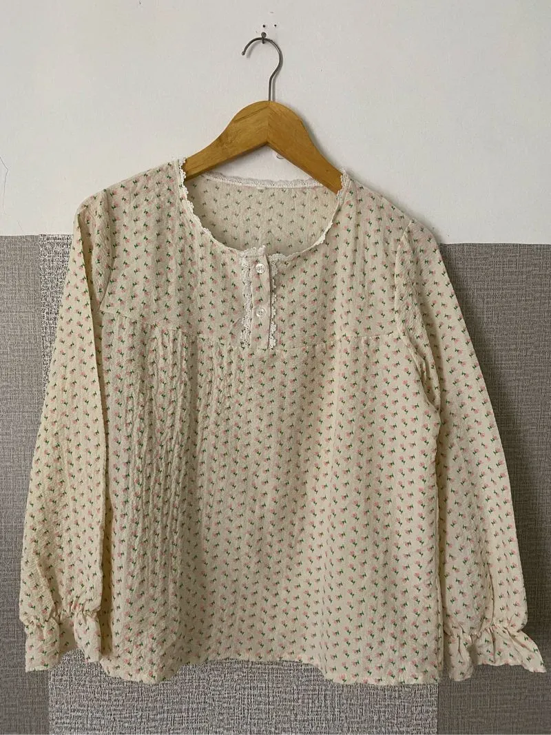 Coquette Blouse photo 1