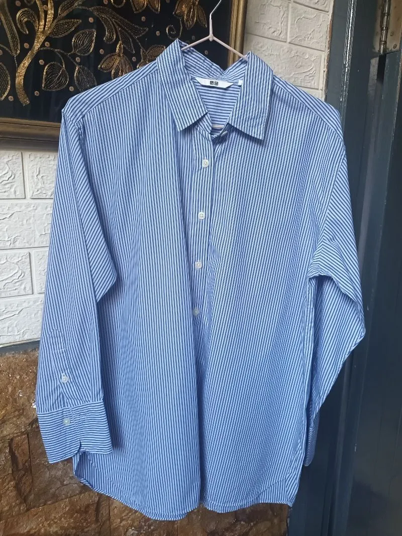 Kemeja salur uniqlo photo 1